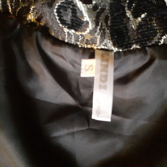 Lindi black gold jacket - Picture 5 of 6